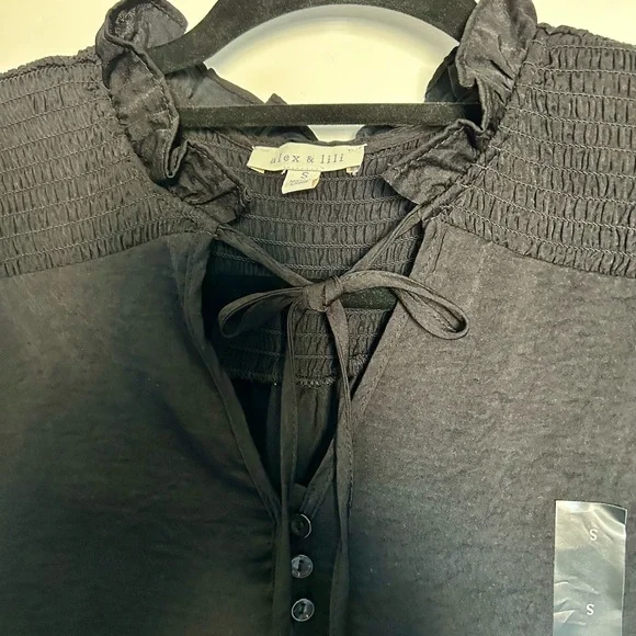 Black sill blouse with accent on neck and sleeves - Picture 2 of 3